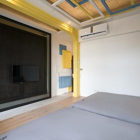 琉球茶室 現代館 Bed & Breakfast Xiaoliuqiu Bagian luar foto