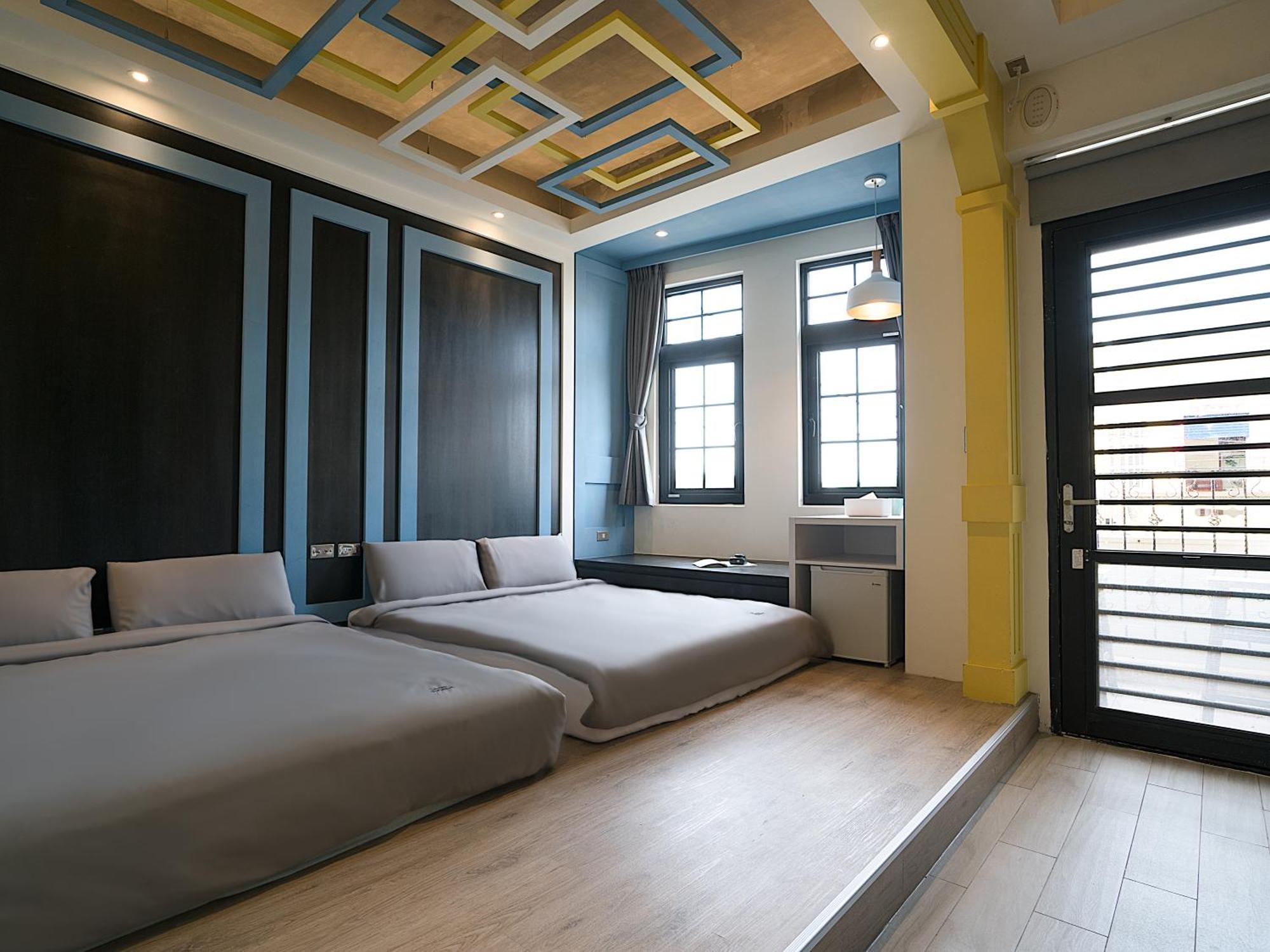 琉球茶室 現代館 Bed & Breakfast Xiaoliuqiu Bagian luar foto