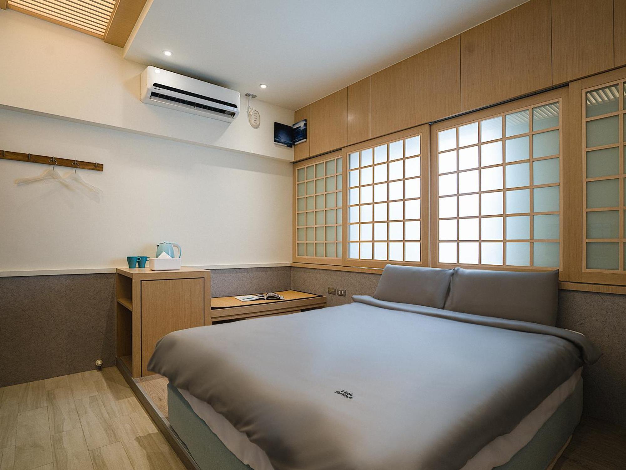 琉球茶室 現代館 Bed & Breakfast Xiaoliuqiu Bagian luar foto