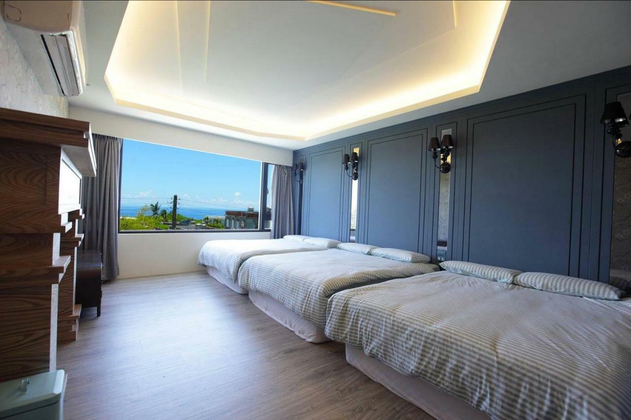 琉球茶室 現代館 Bed & Breakfast Xiaoliuqiu Bagian luar foto