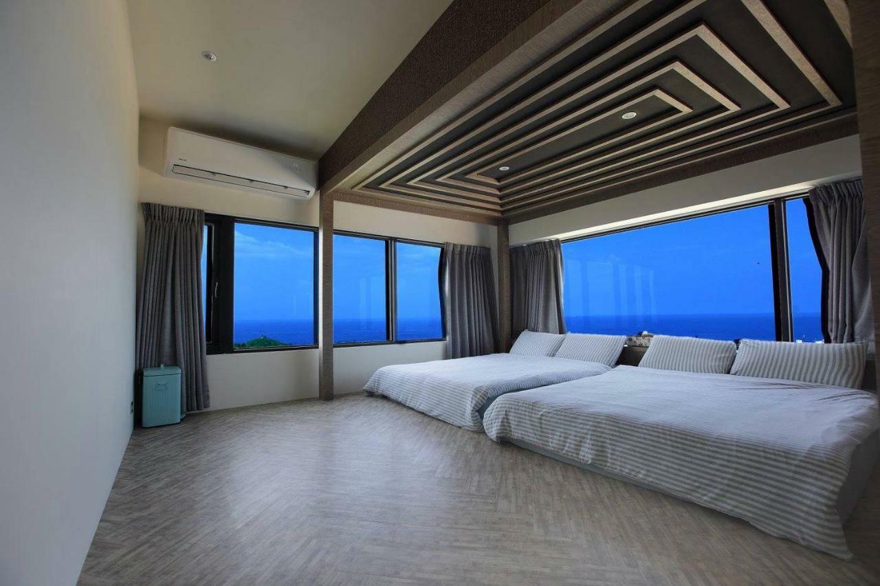 琉球茶室 現代館 Bed & Breakfast Xiaoliuqiu Bagian luar foto
